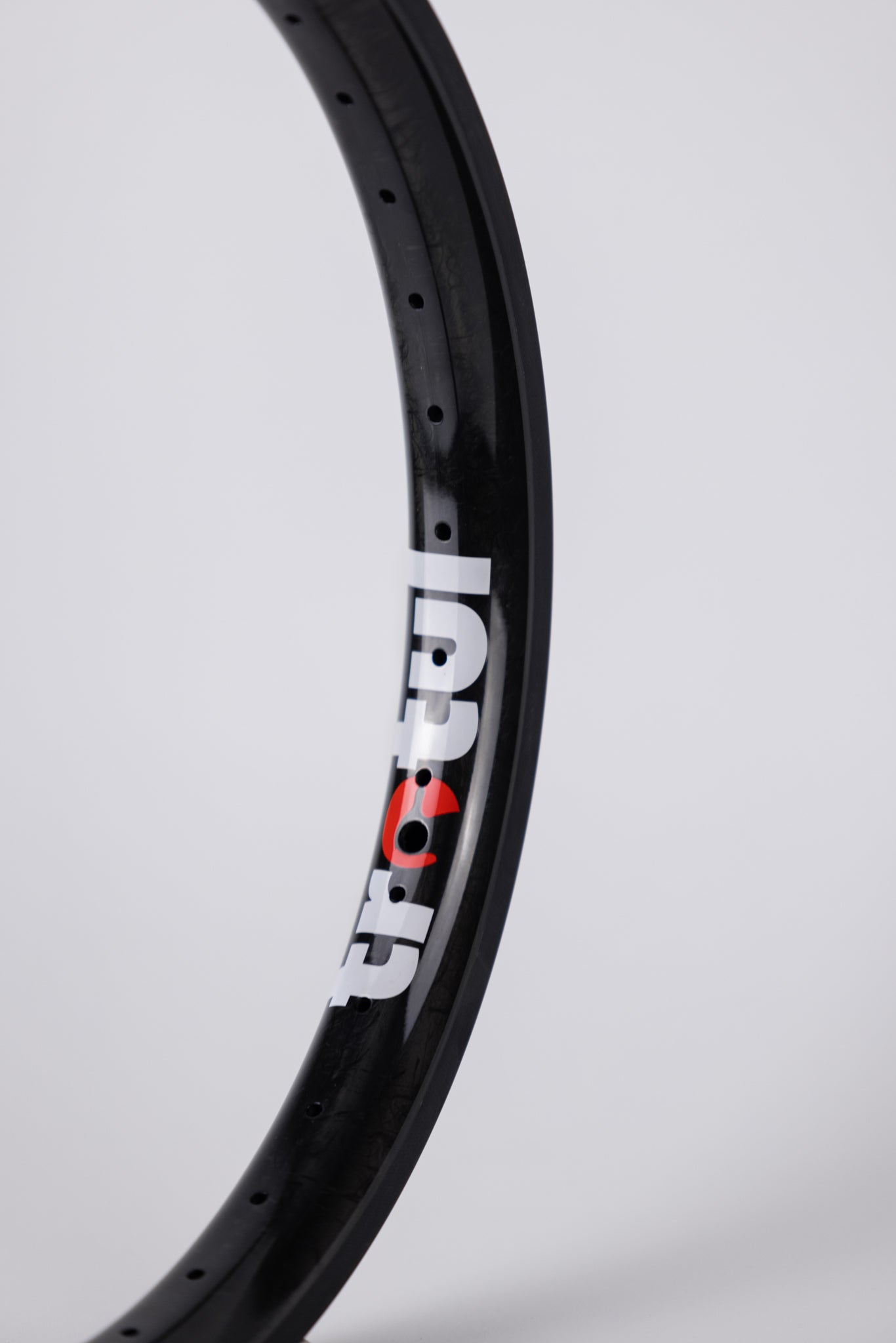 CARBON FIBER RIM