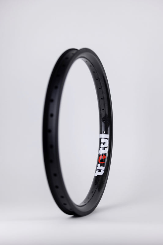 CARBON FIBER RIM